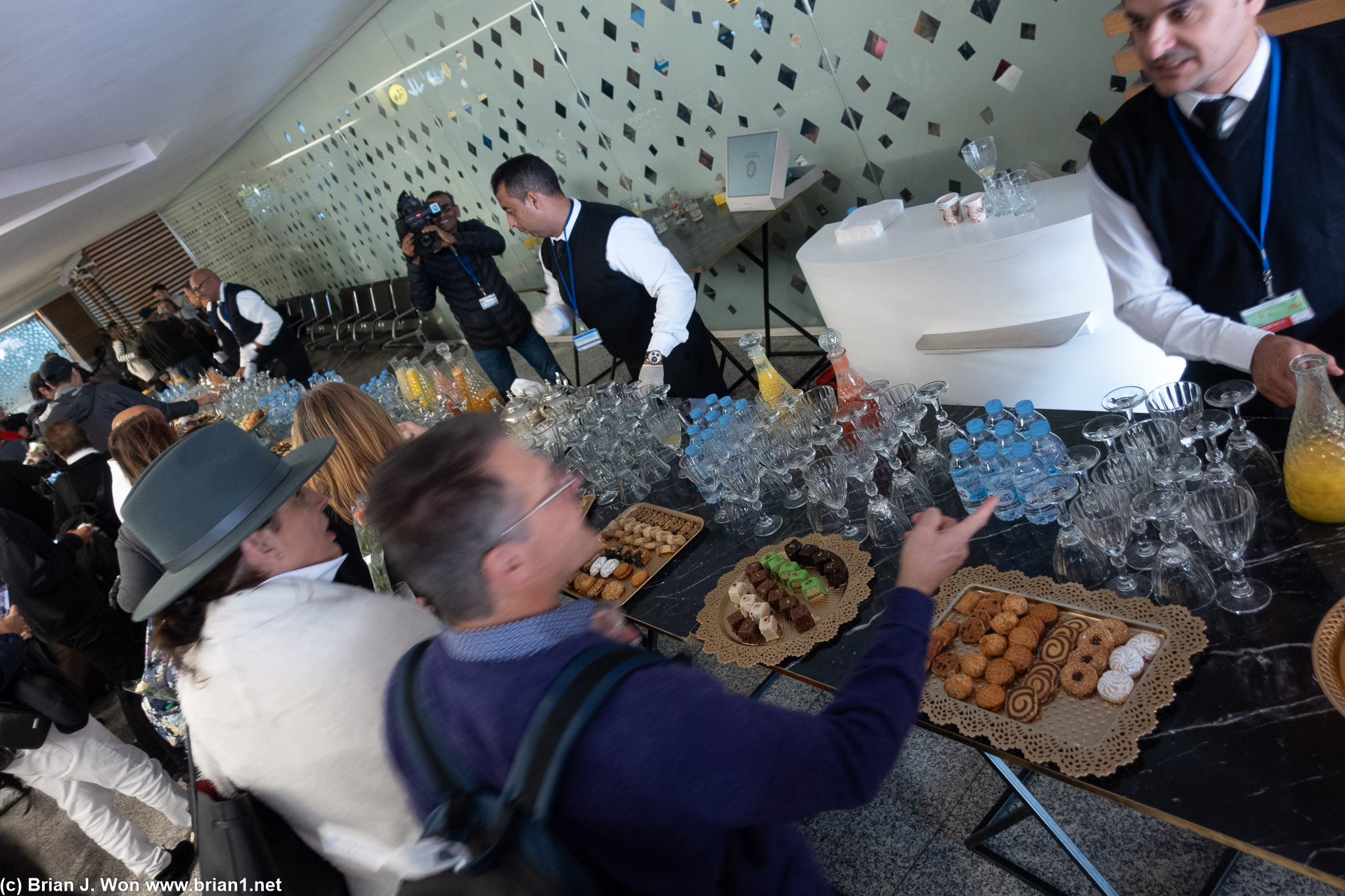 Tea, snacks, juice, water-- great hospitality.