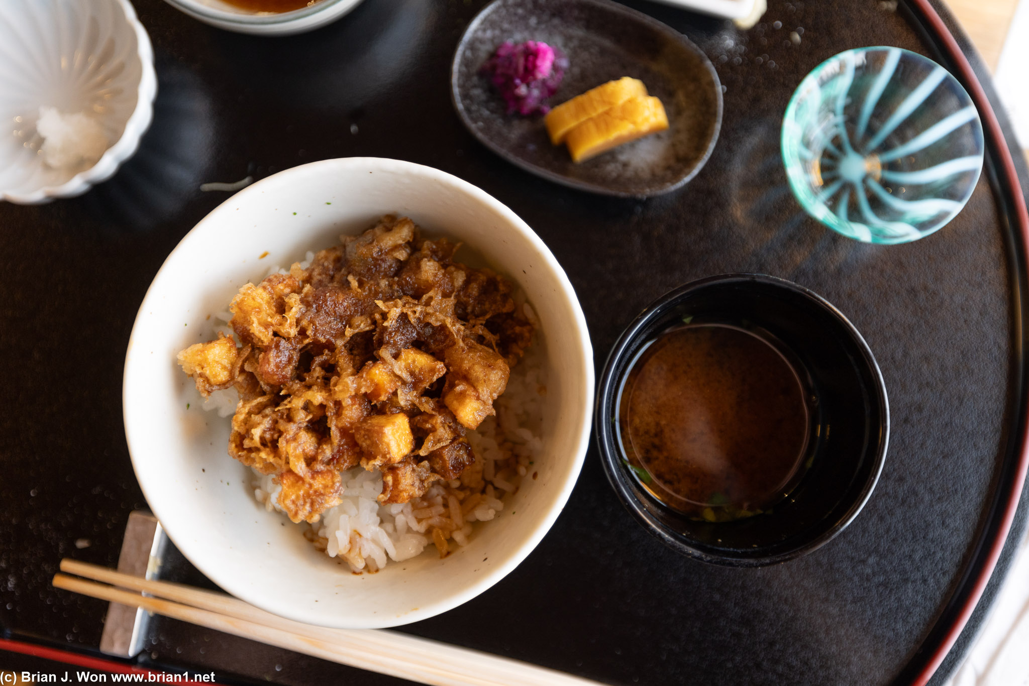 One of three kinds of tendon.