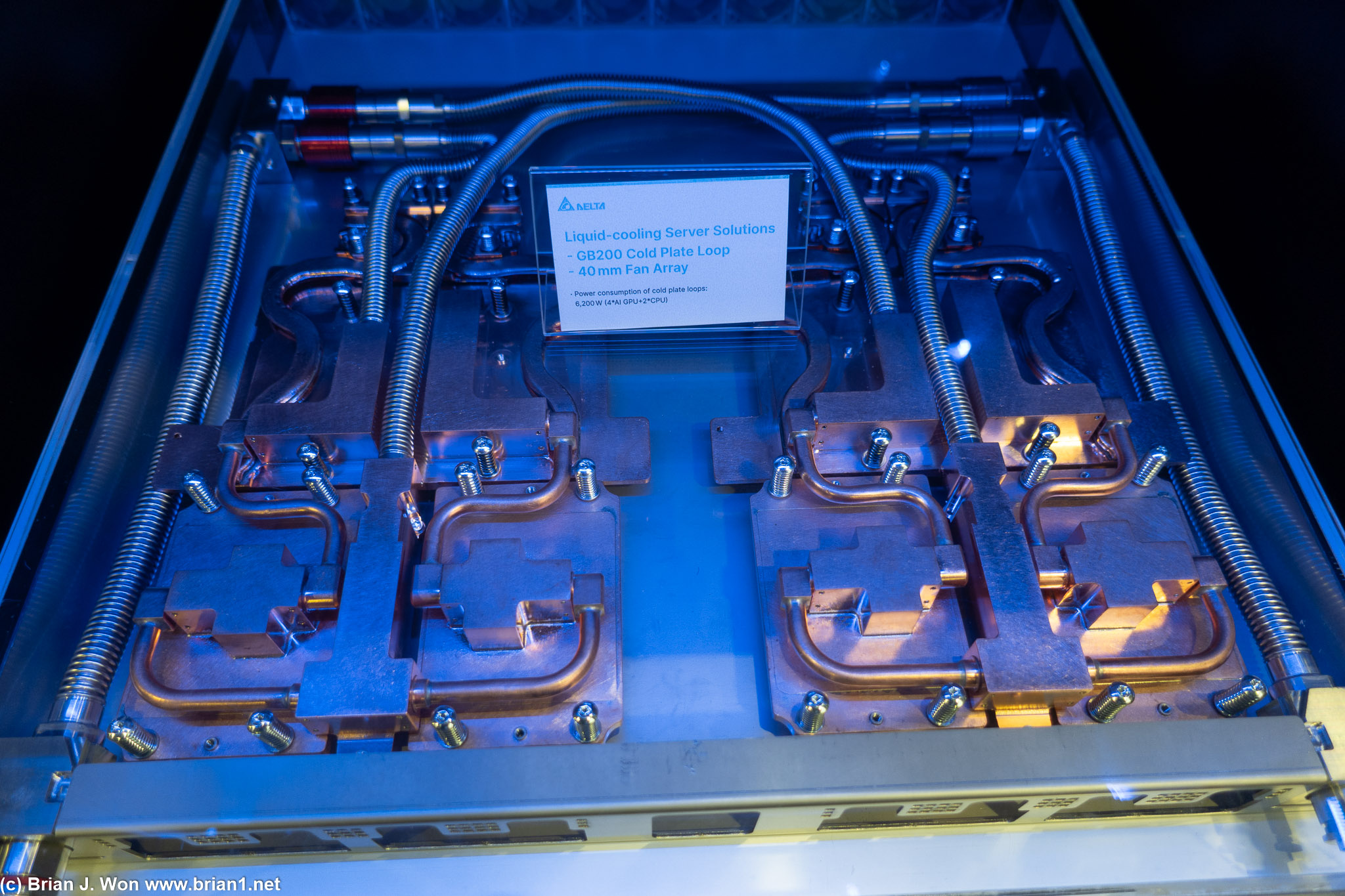 Delta liquid cooling coldplate/loop for NVIDIA Blackwell (GB200).