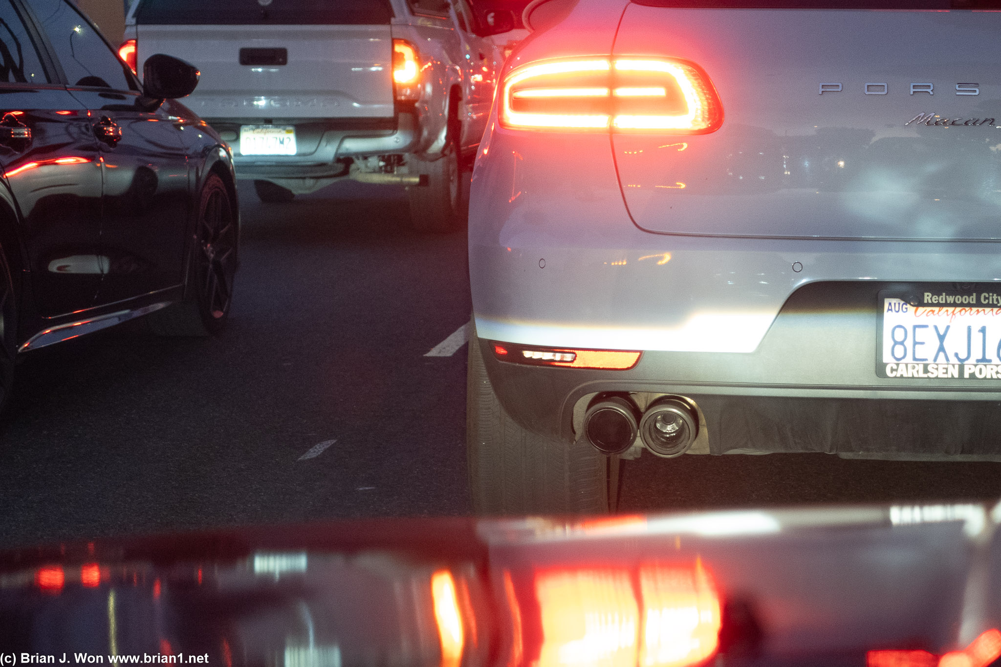 Unusually clear shot showing off the valved exhaust tip vs. the non-valved (always in use) tip.