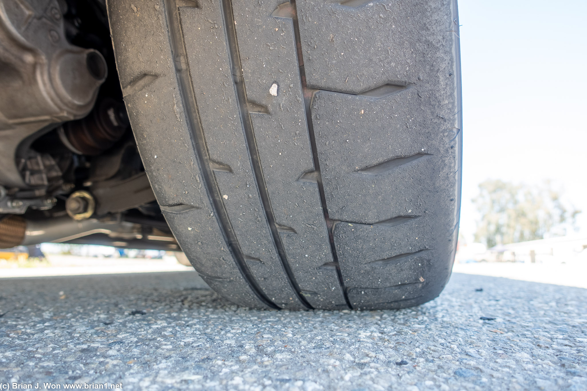 Drivers front tire after one session. Definitely more work turning left on a CCW track.