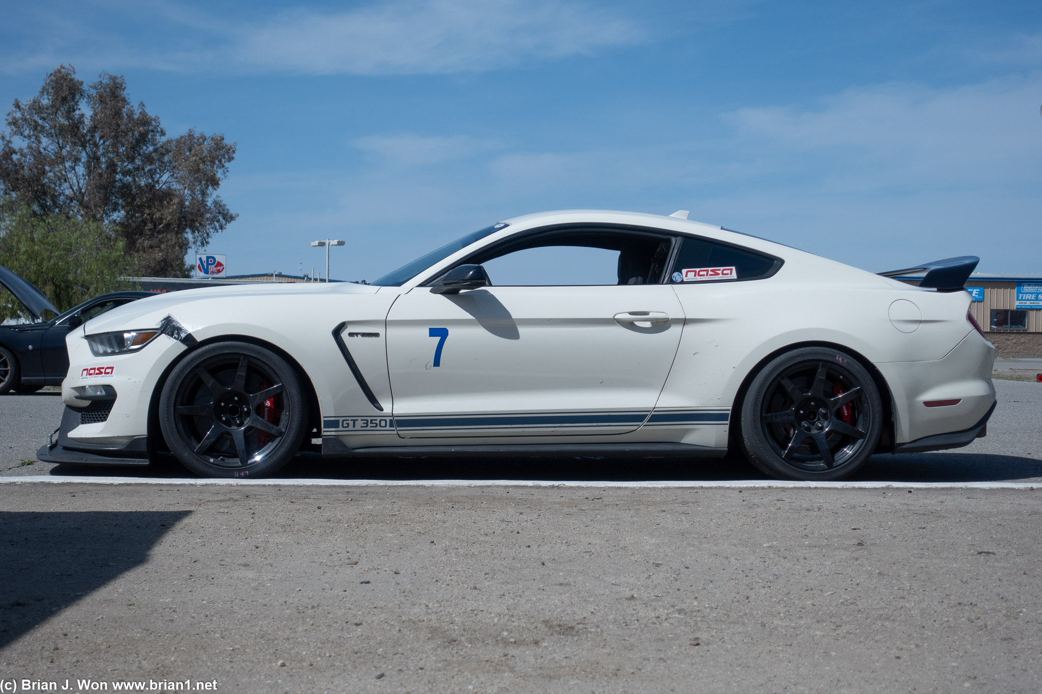 IIRC this is the organizer's GT350.