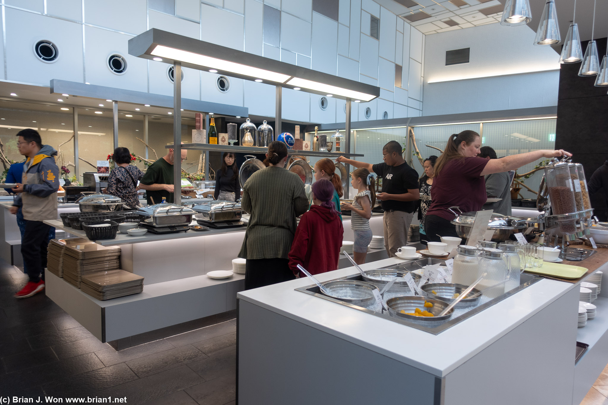 Crowded at breakfast.