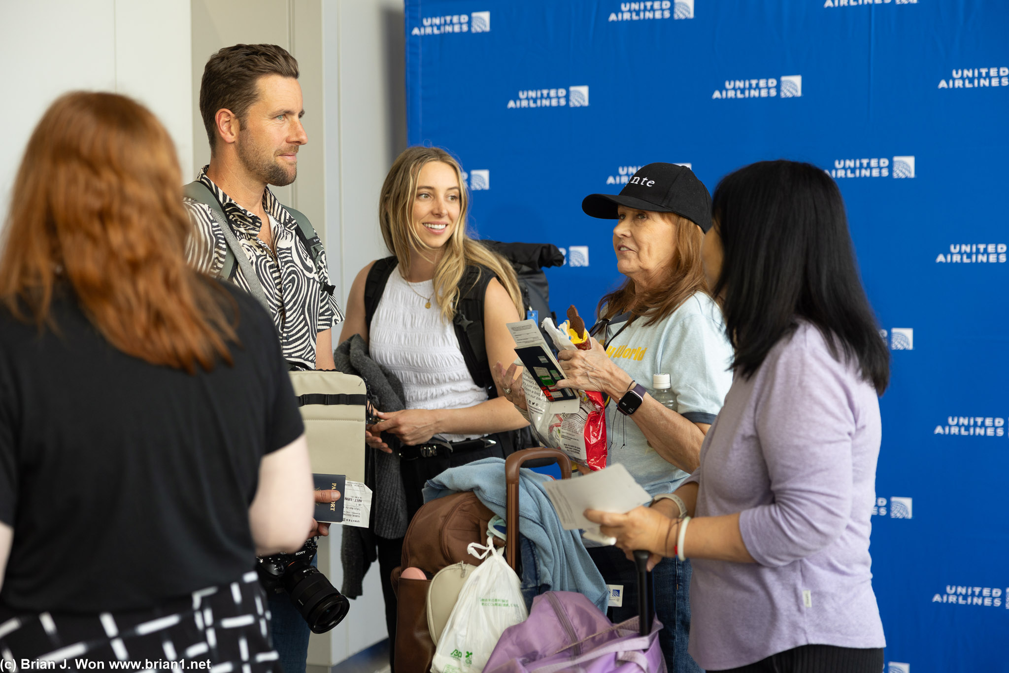 Sue talking to two influencers (Eric Rubens and Lindsay Stevens).