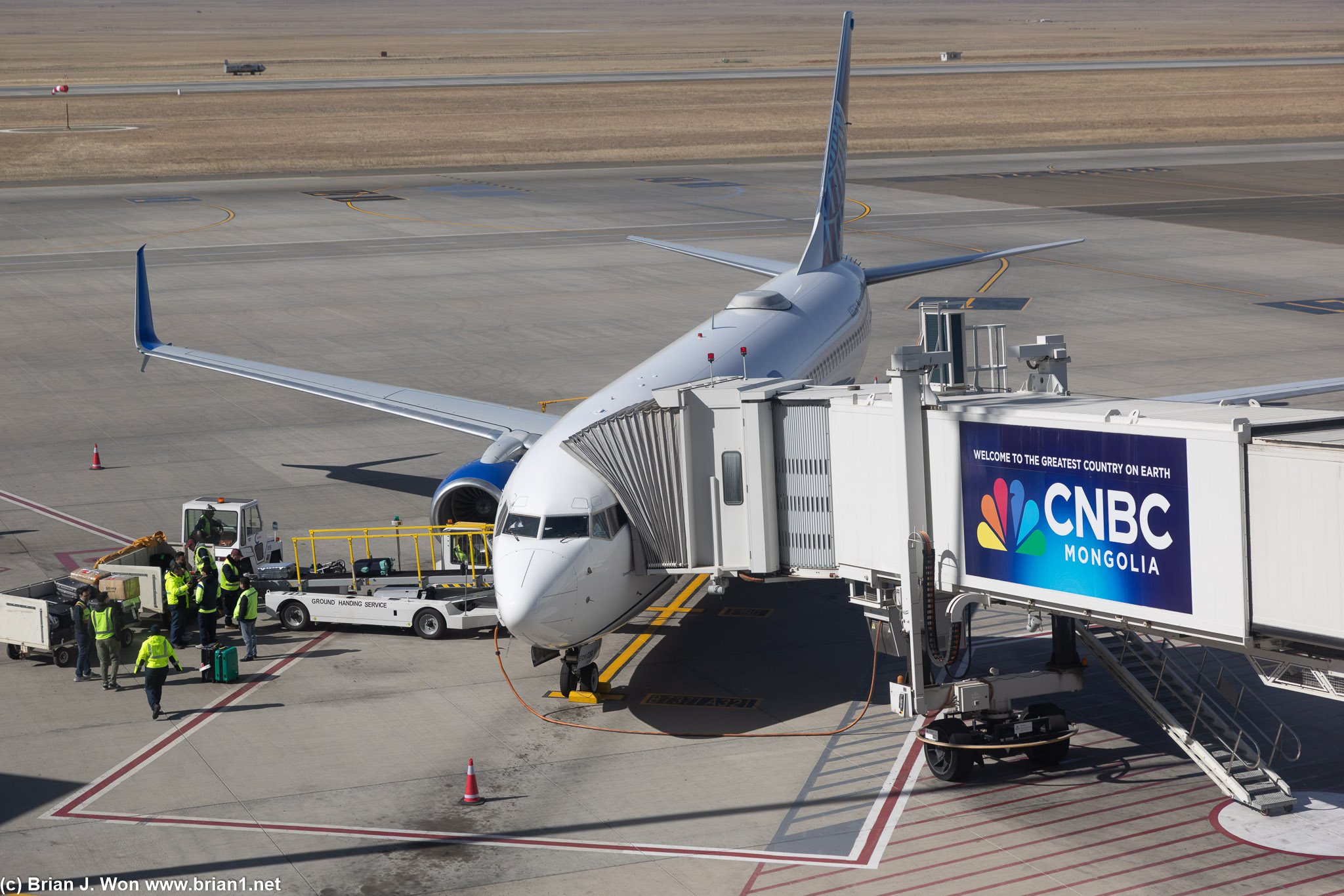 N35260, same airplane as last night.