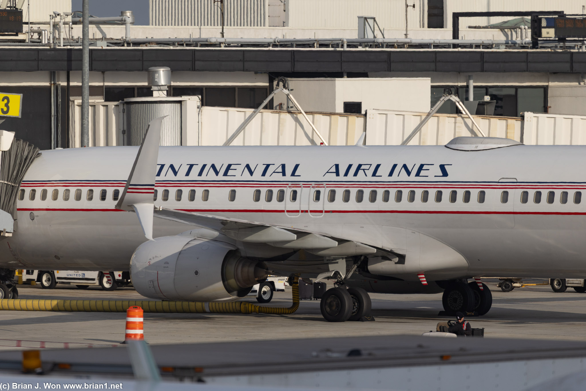 Continental heritage livery on this 737-900ER.