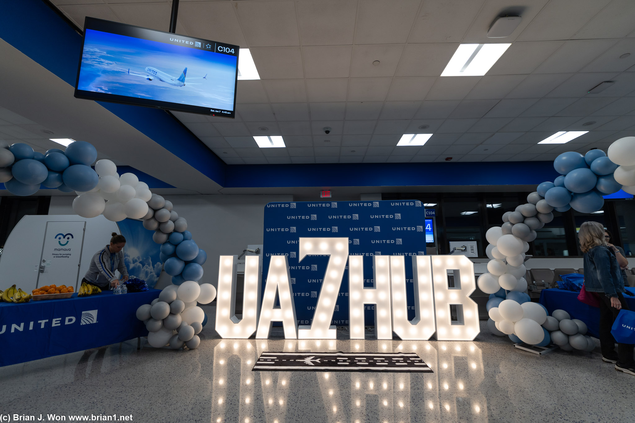 4:45am and Jordan Bykowsky, Director of Customer Service for United Airlines at EWR, is hard at work.