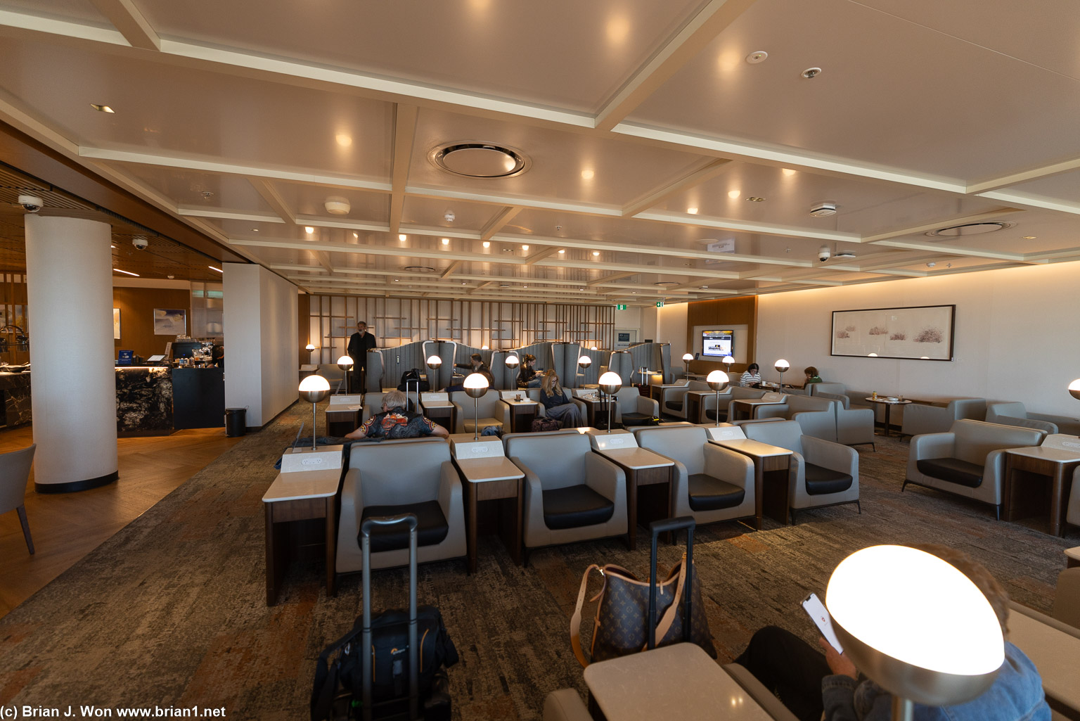 Singapore Air lounge at SYD.
