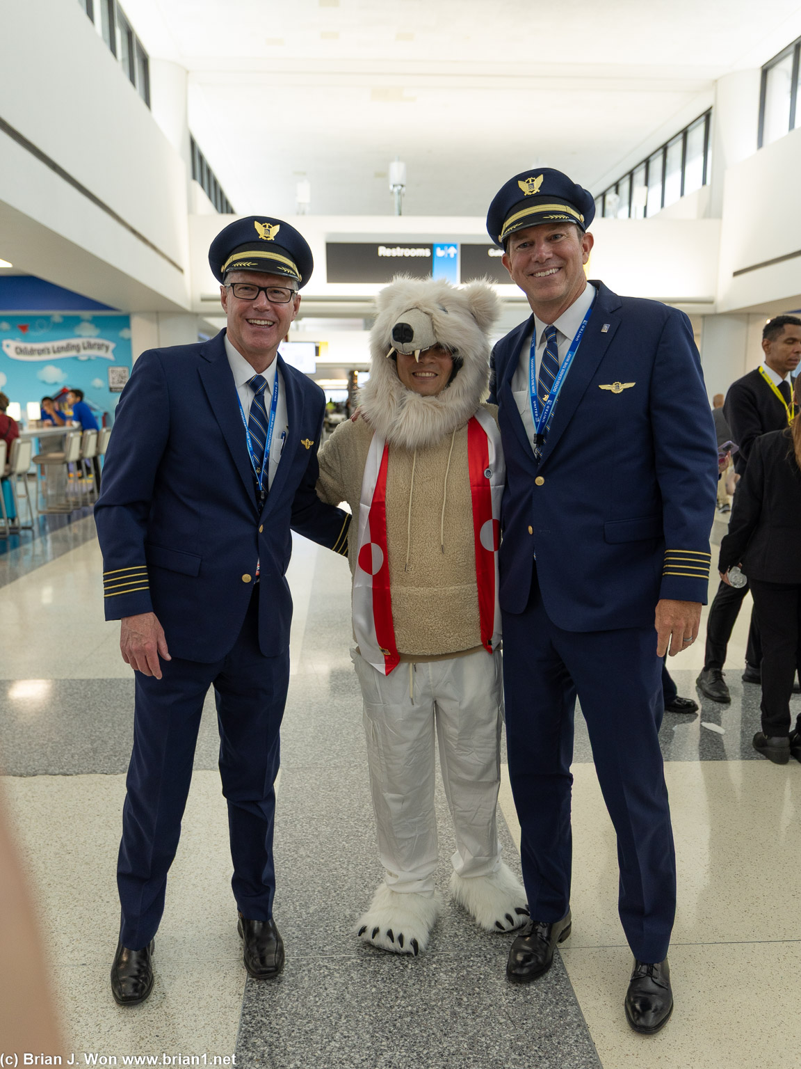 Captains for the inaugural flight of EWR-GOH, UA 80.