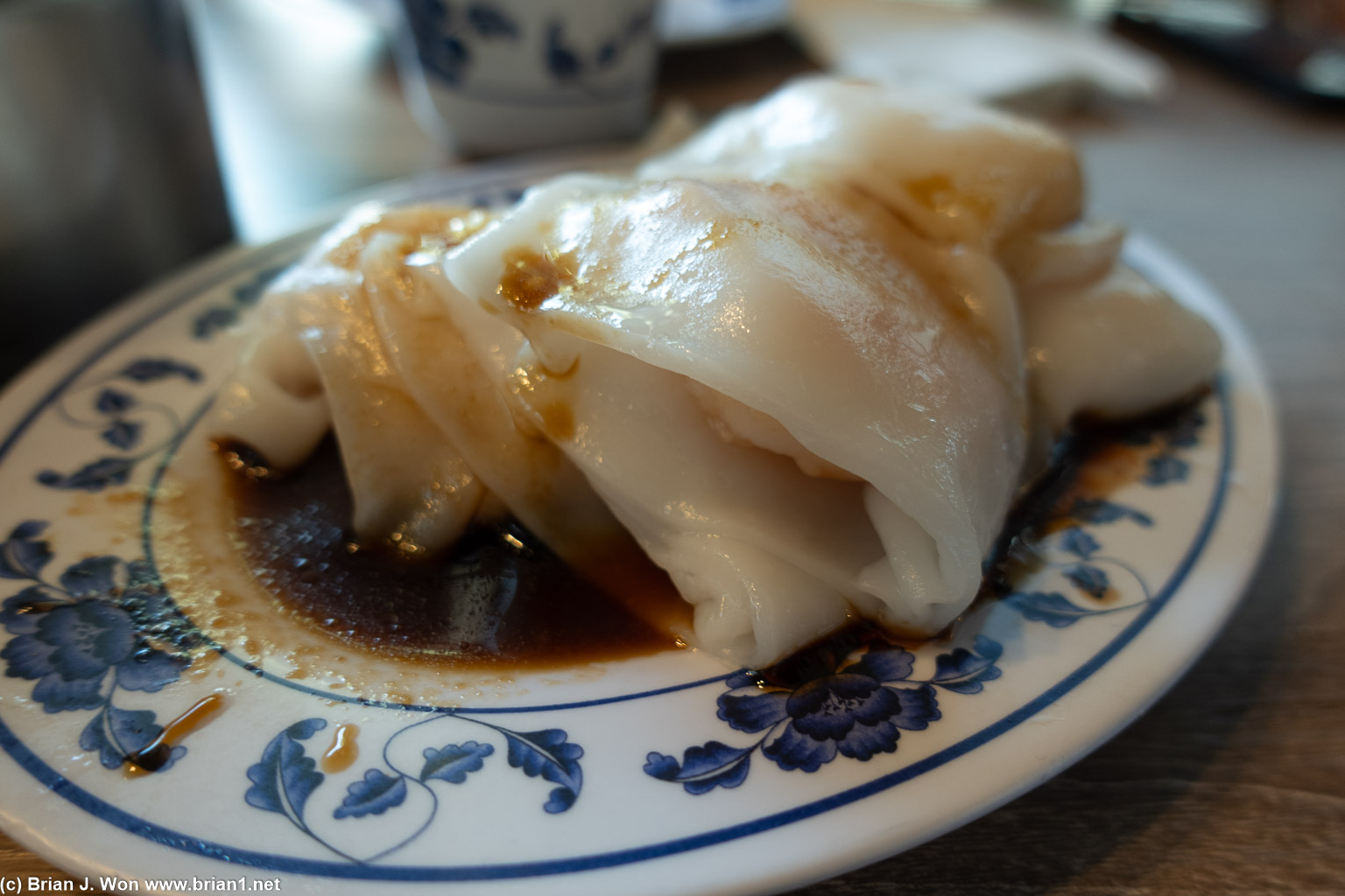 Har cheung fun (shrimp rice noodle roll) skins way too thick as well.