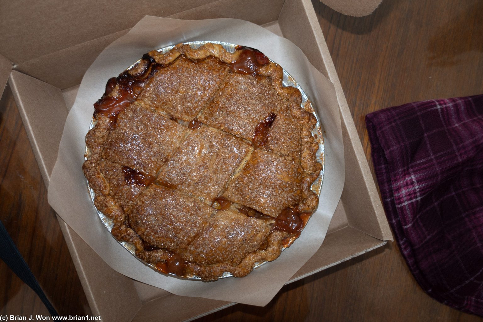 Peach pie looks good.