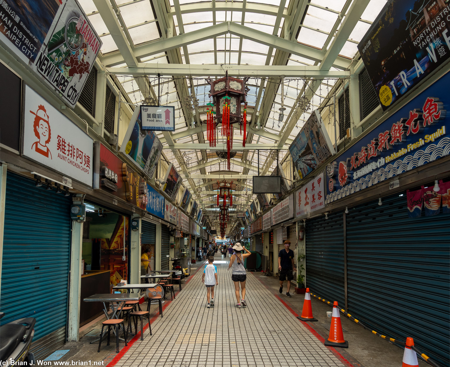 Huaxi Street Tourist Night Market in the daytime.