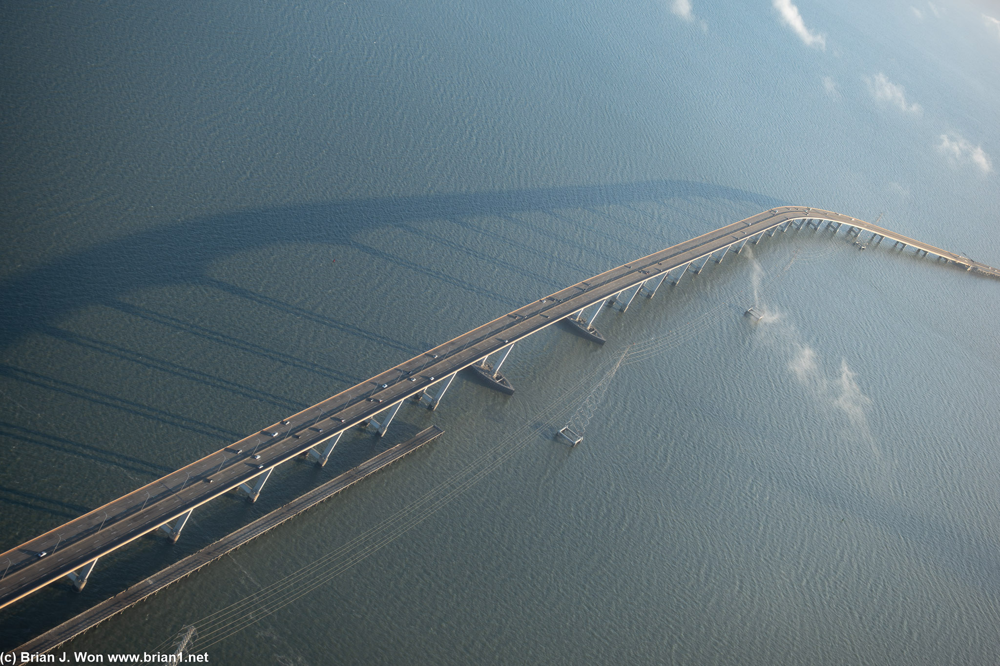 San Mateo-Hayward Bridge below UA 190 on final approach to SFO.