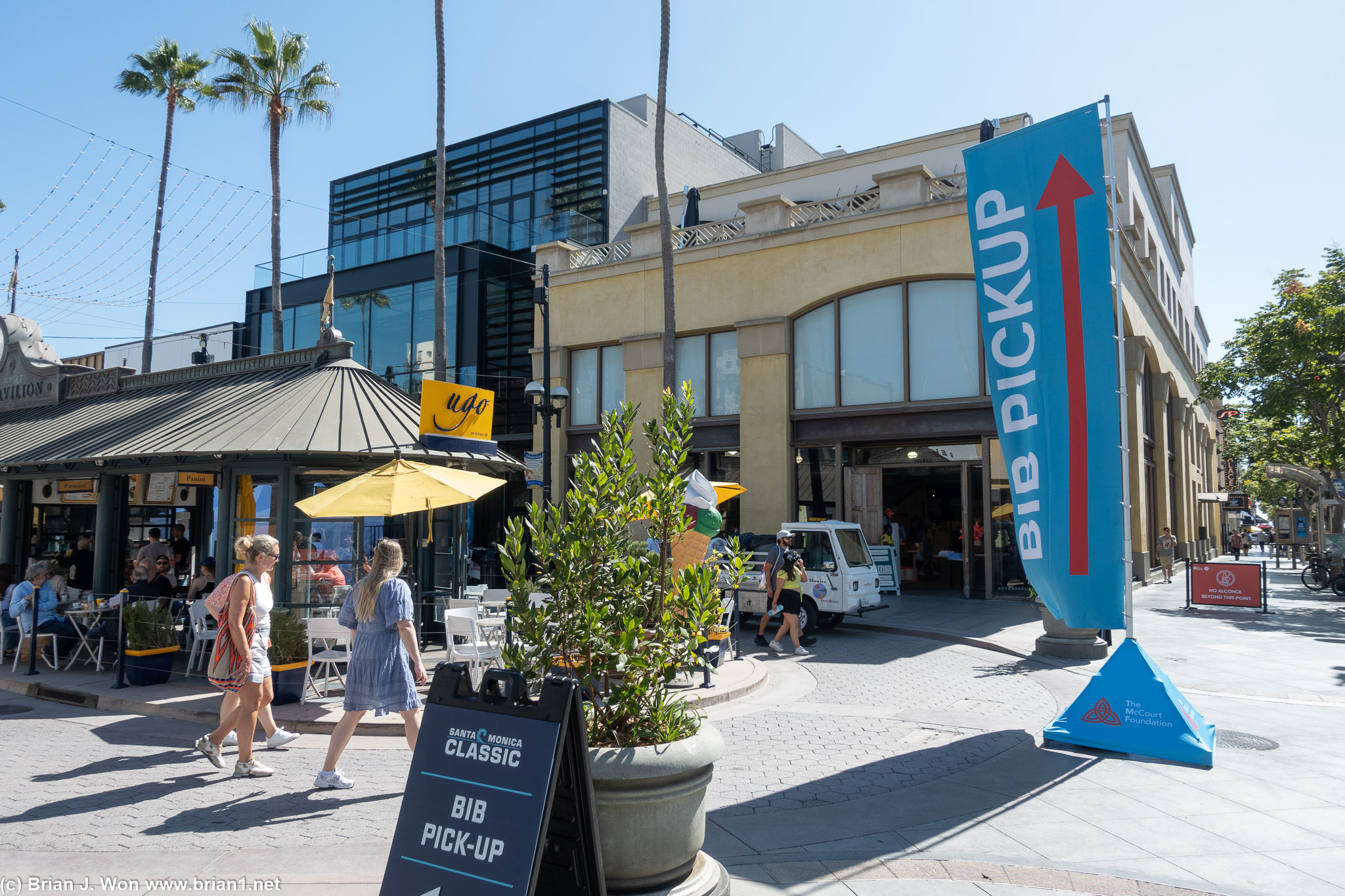 Santa Monica Classic bib pick-up.