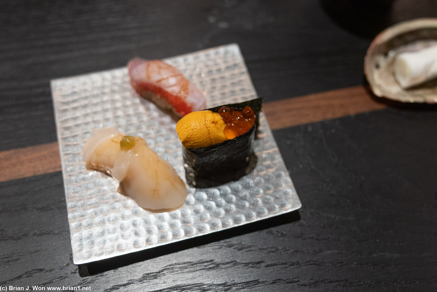 Shokuji: Kinmedai (golden eye snapper), Japanese hotate (scallop), uni with salmon roe.
