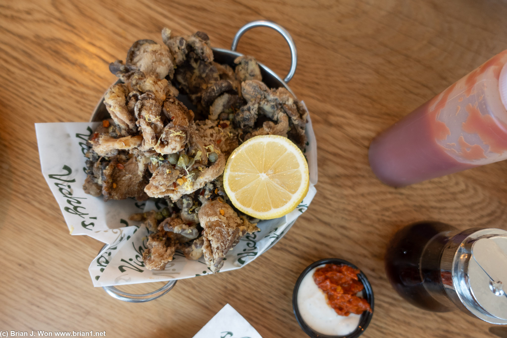 Deep fried mushrooms are delicious.