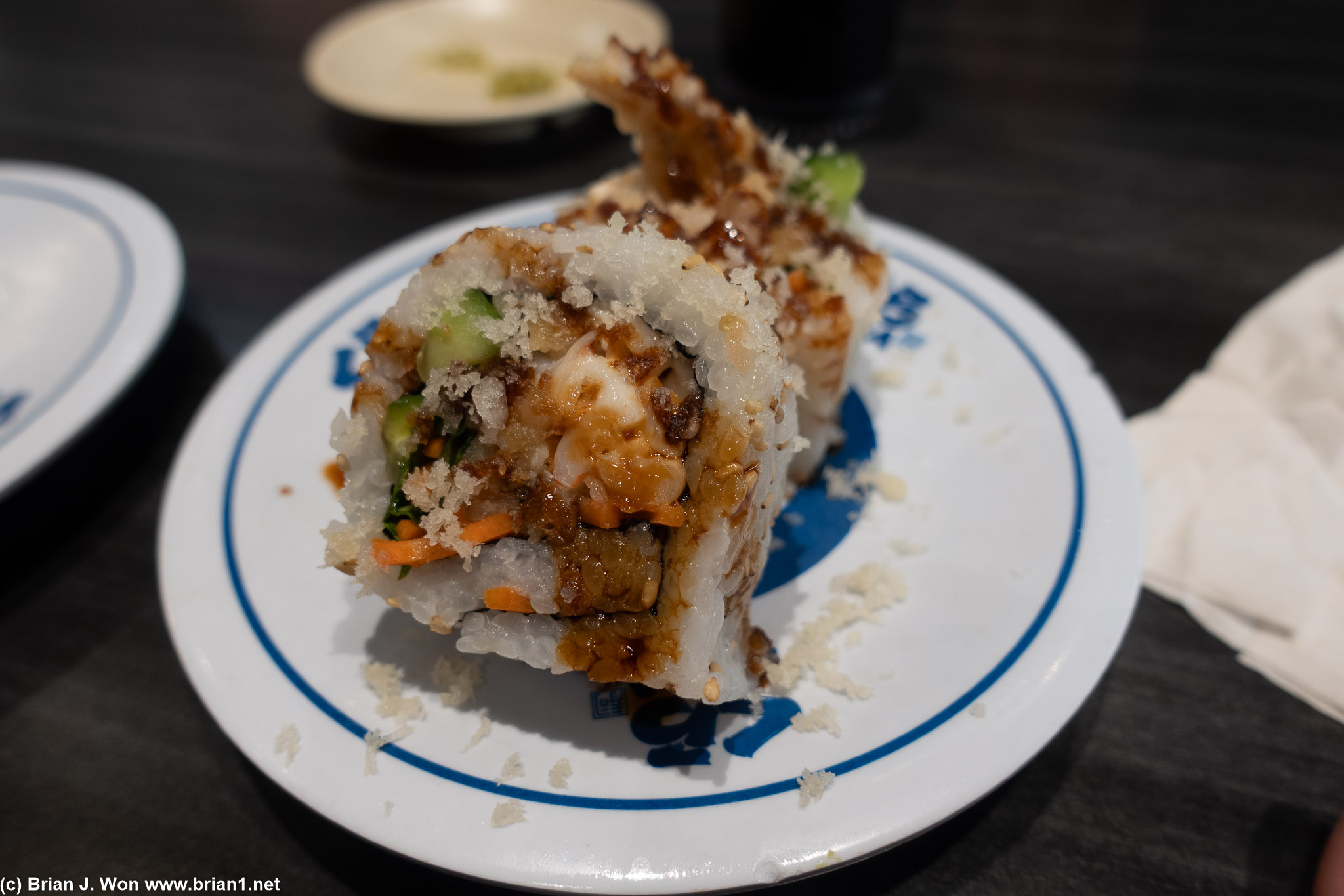 Spider roll was huge Only 2 pieces for a reason.