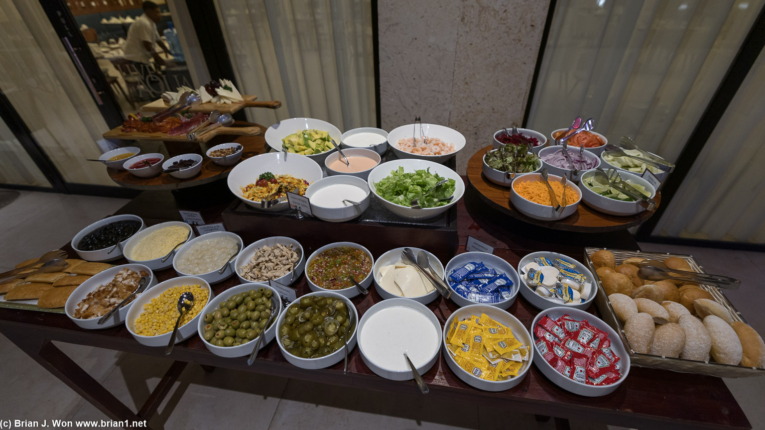 Burger/salad/bread/cheese.