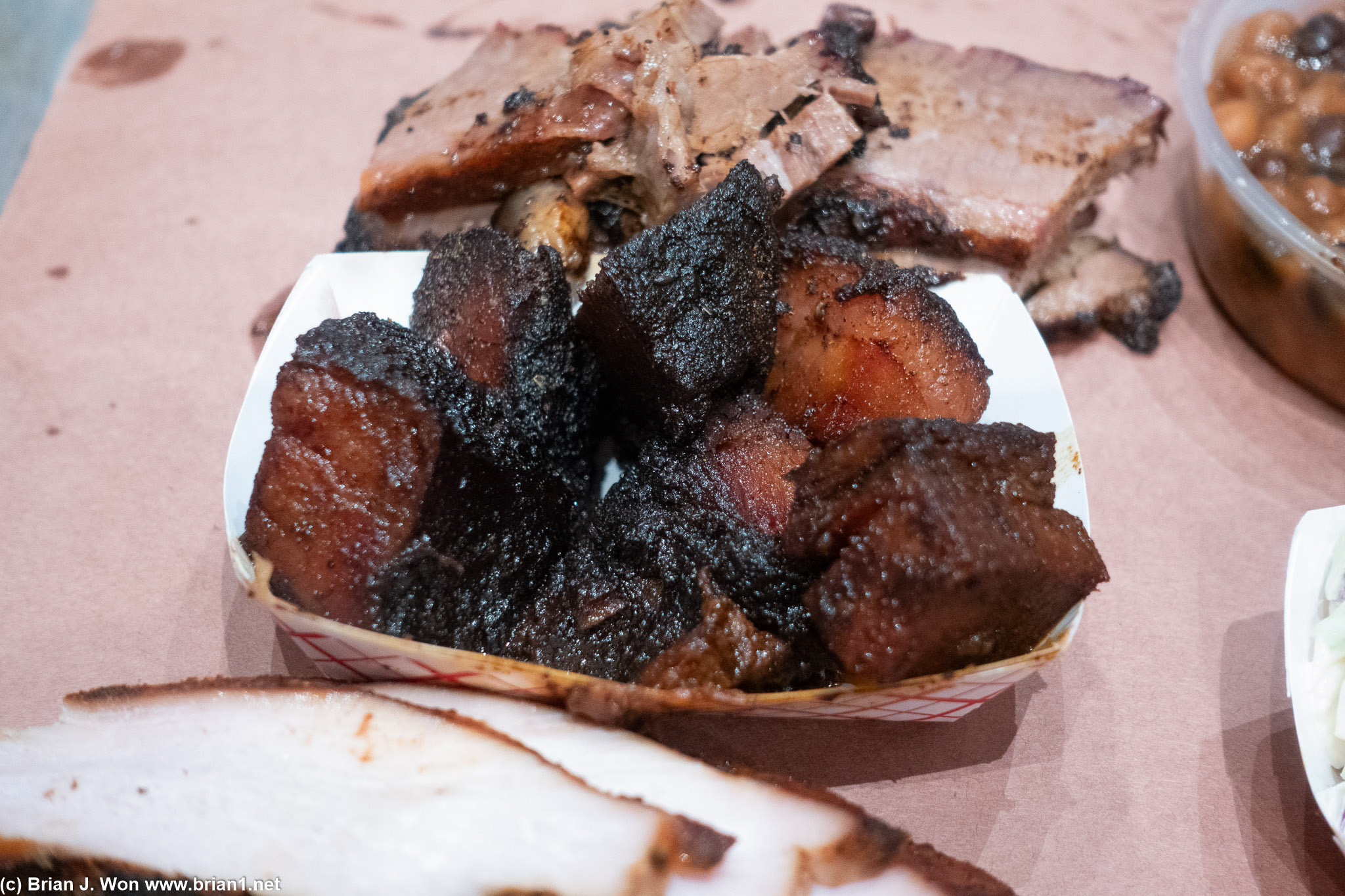 Burnt ends, especially the pieces not overcooked, were nom nom.