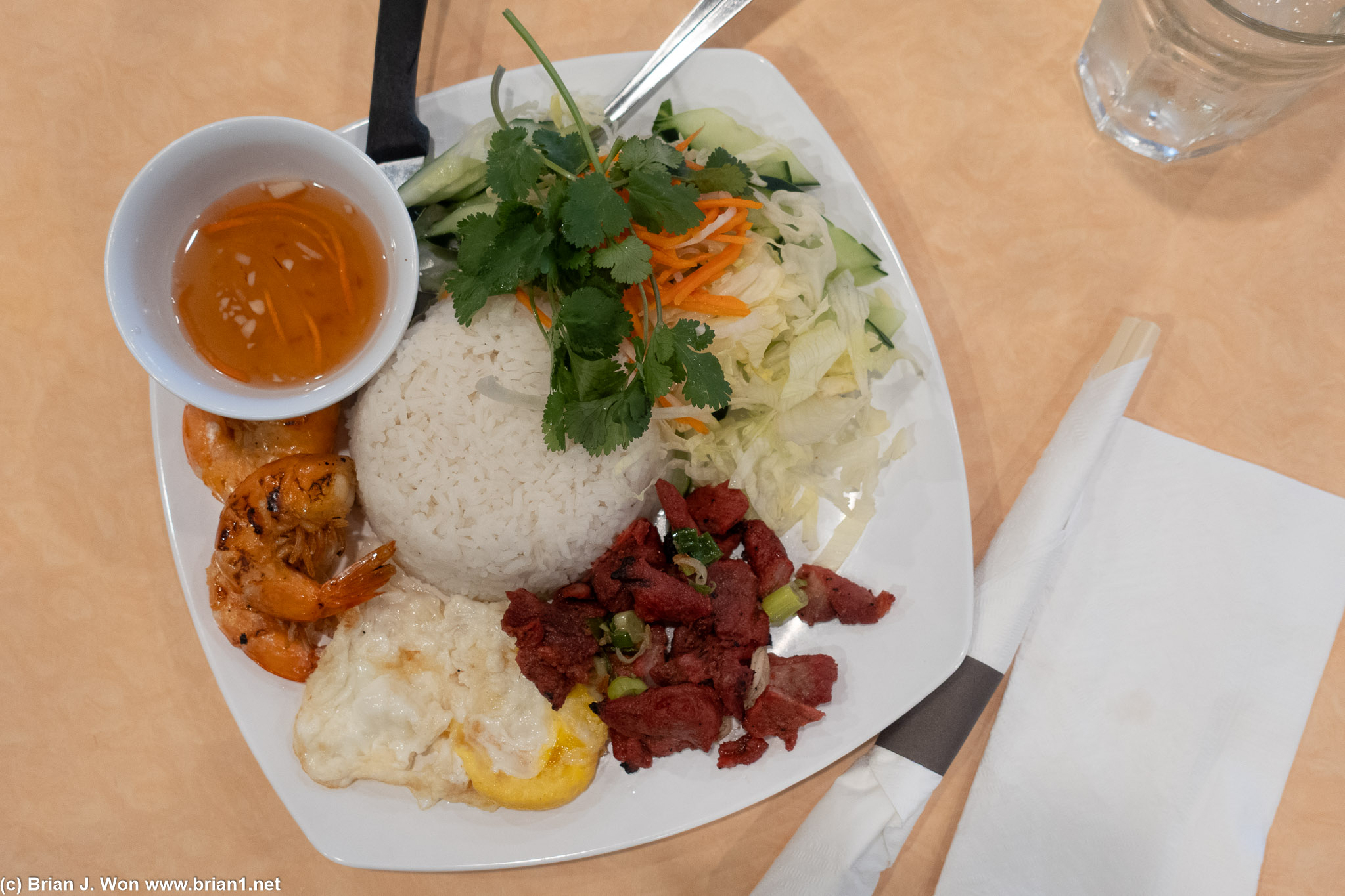 Mai Lee's rice plate was not bad.