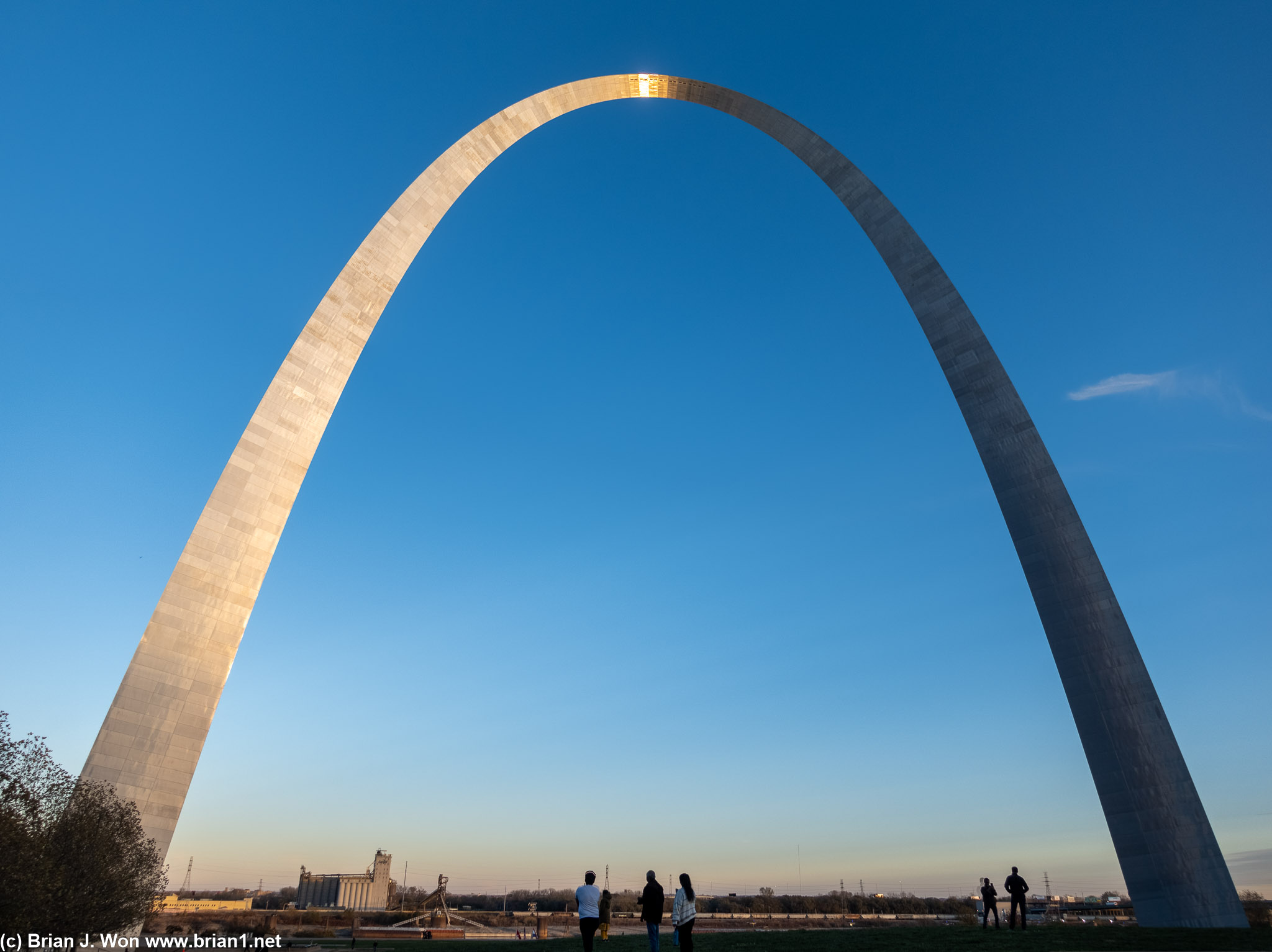 The famous Gateway Arch.