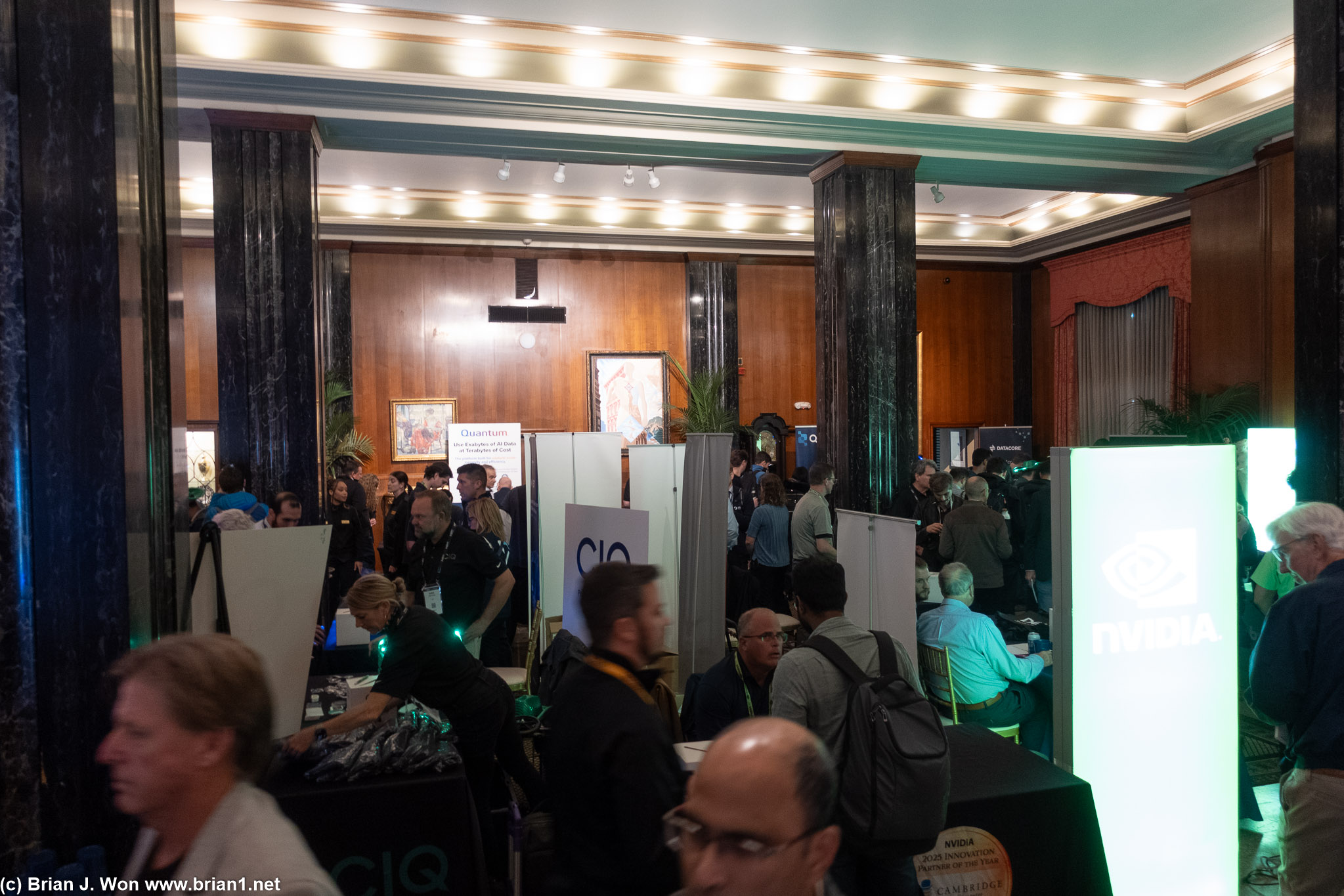 Petaflop 2025, the main after-hours vendor party.