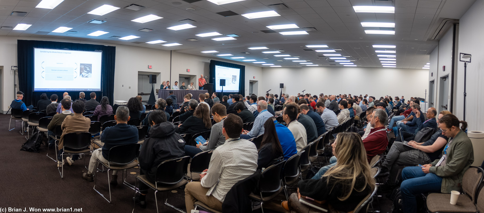 Designing CPU-based HPC with high memory bandwidth was massively popular.